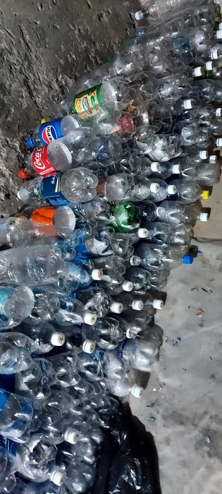 Продам чистые баклашки 25 тг