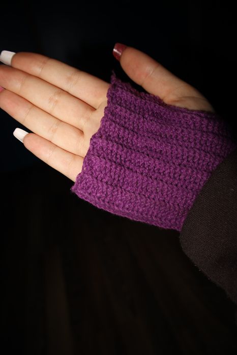 Mănuși fără degete la comandă