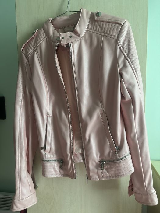 Късо яке GUESS розов цвят, еко кожа