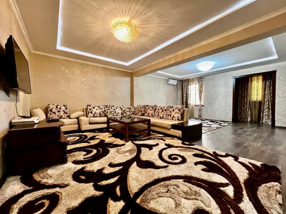 Аренда 3 комнатной квартиры в центре Ойбек Шох Мед Хоспитал