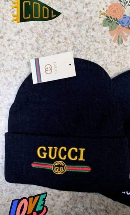 Fesuri unisex logo brodat diverse modele, marime universala