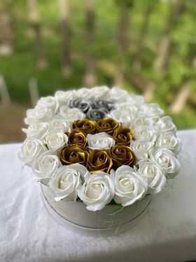 Aranjament floral trandafiri de săpun  – Diamond Ring