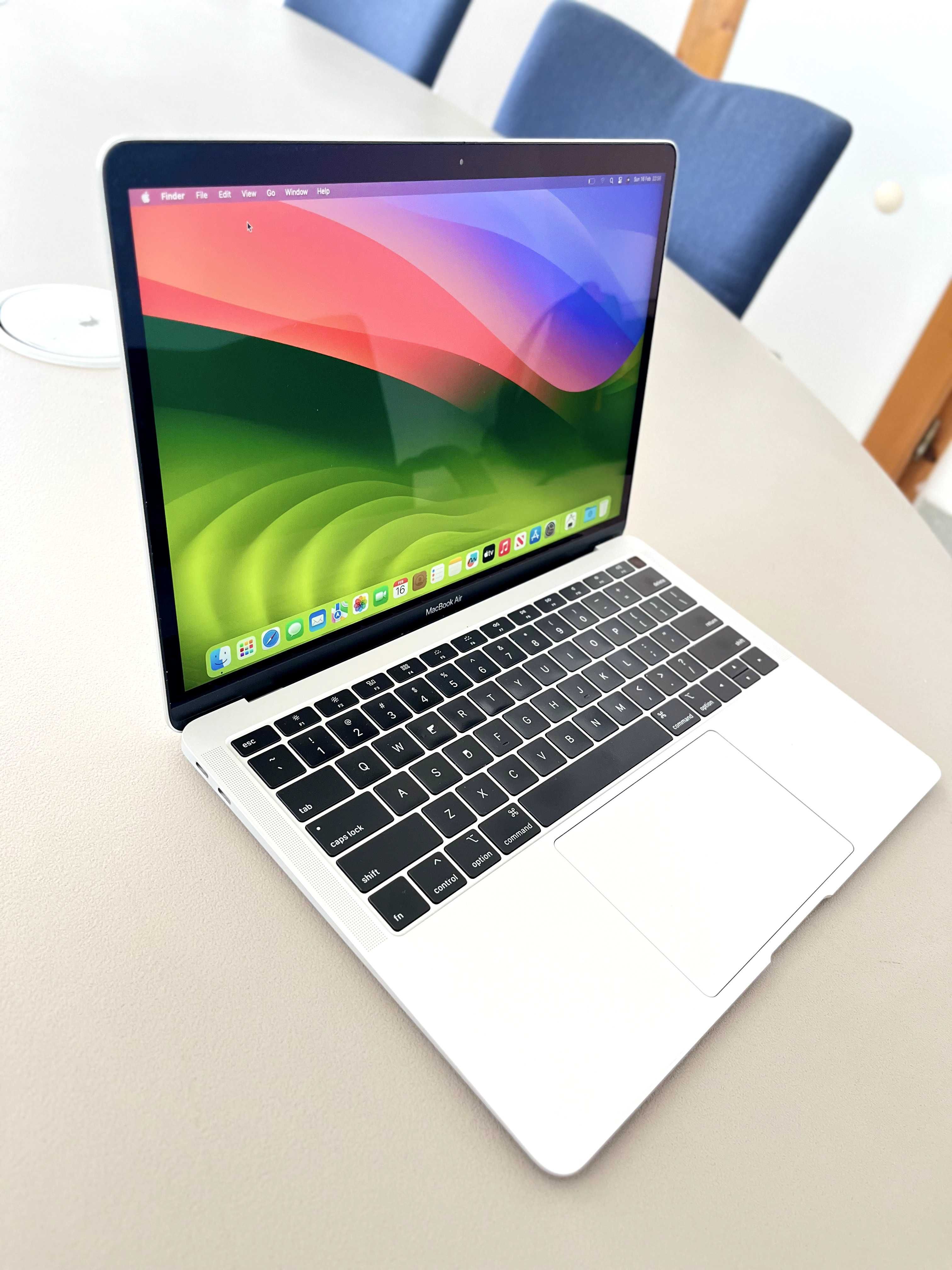Apple MacBook AIR 13 A1932 i5 3.6Gz 16GB 256GB NVMe True Tone
