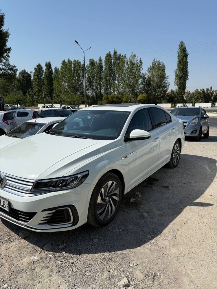 Volkswagen E-bora