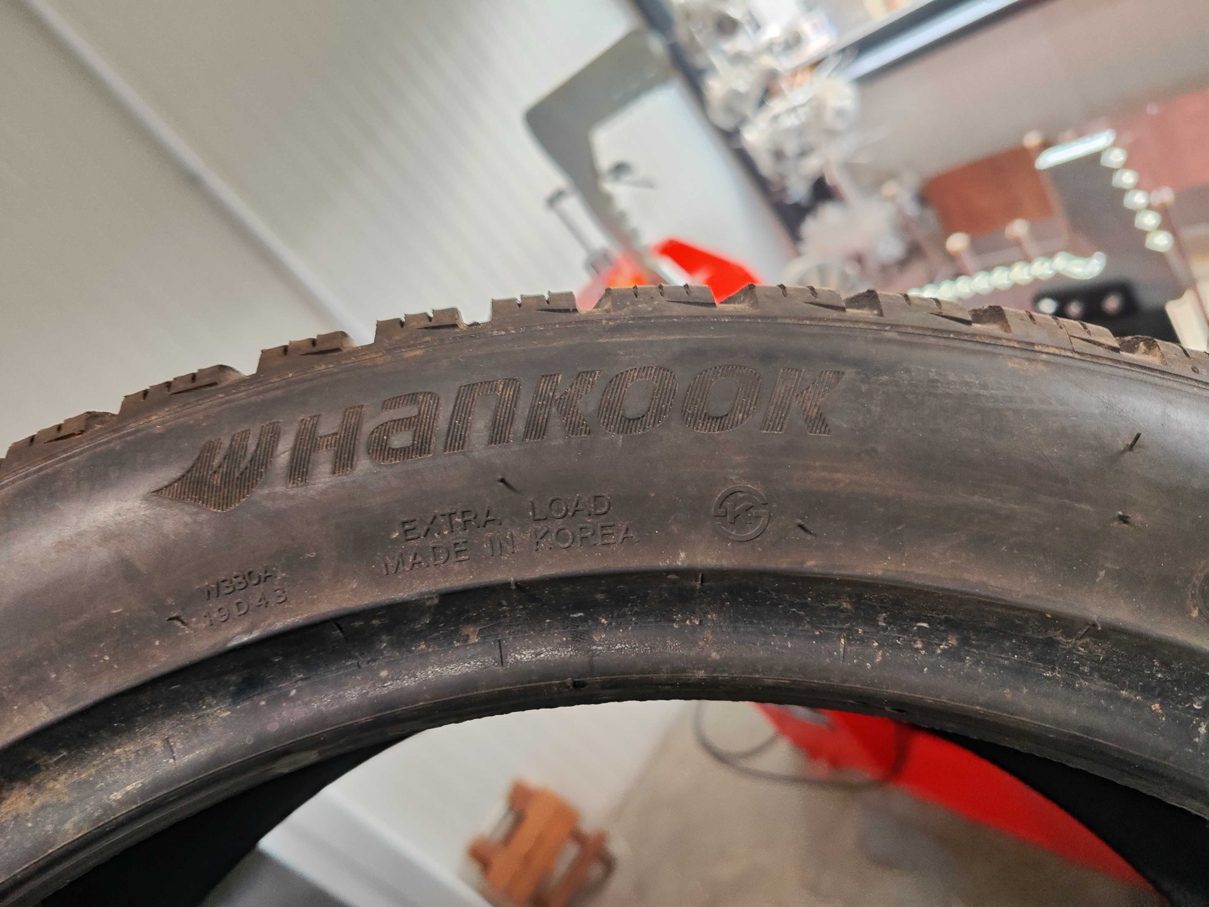 2бр.зимни гуми 235/45/20 Hankook