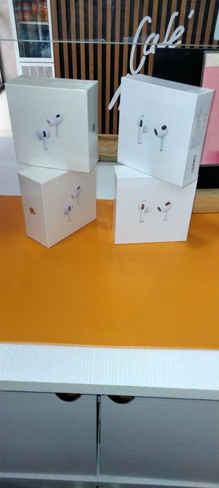 AirPodsPro наушники  1 + 1 =2
