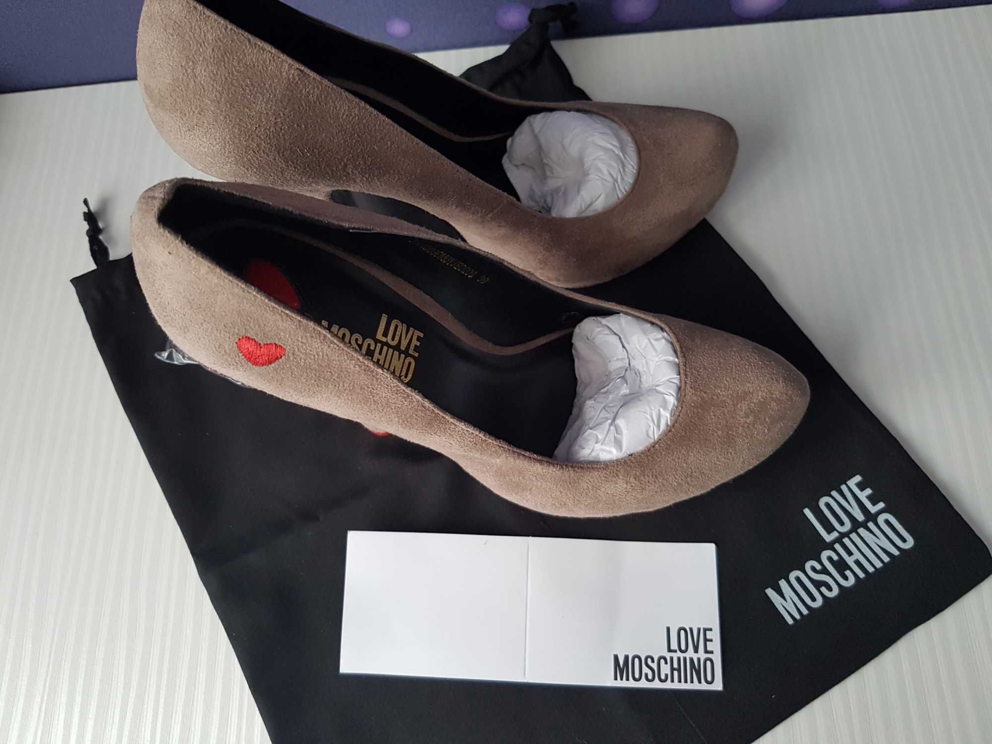 Love Moschino обувки на ток/39