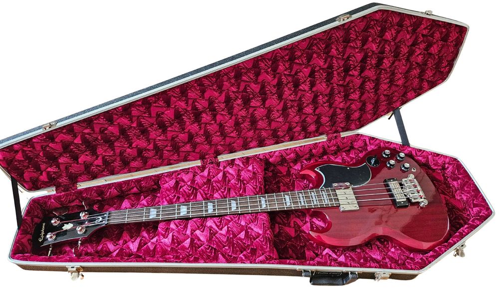 Бас китара Epiphone EB3 Bass SG Cherry + Coffin Case + Fame усилвател