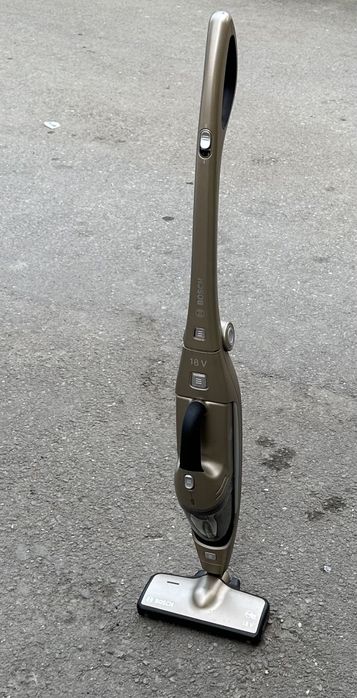 Вертикална прахосмукачка 2 in 1 Bosch, 18V