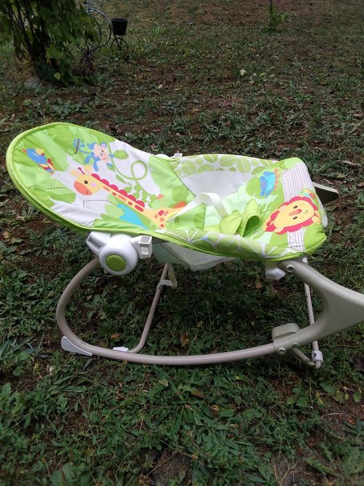 Бебешки шезлонг Fisher Price