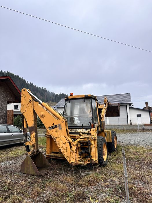 Buldoexcavator articulat Venieri 10.23 C