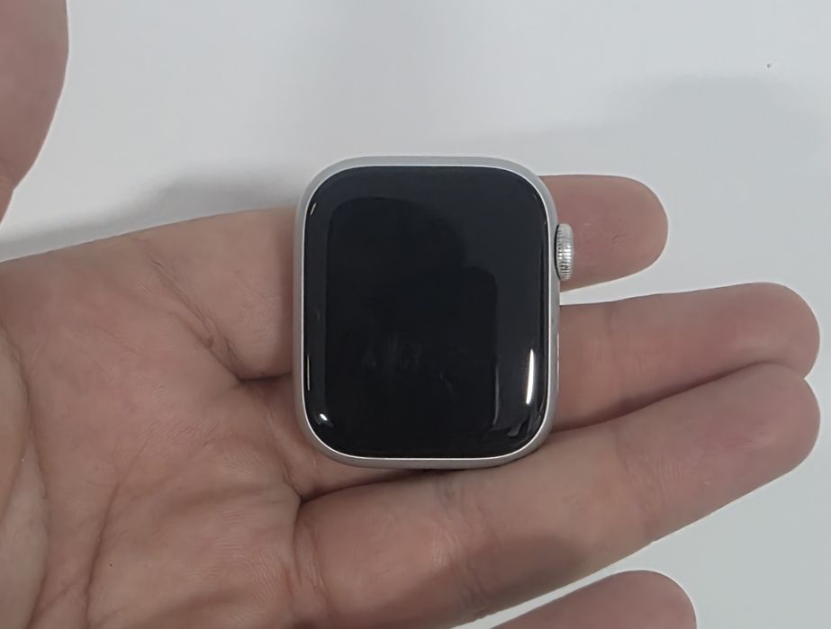 Nu livrez ! Vand apple watch series 9 2024 41mm sănătate baterie 99%