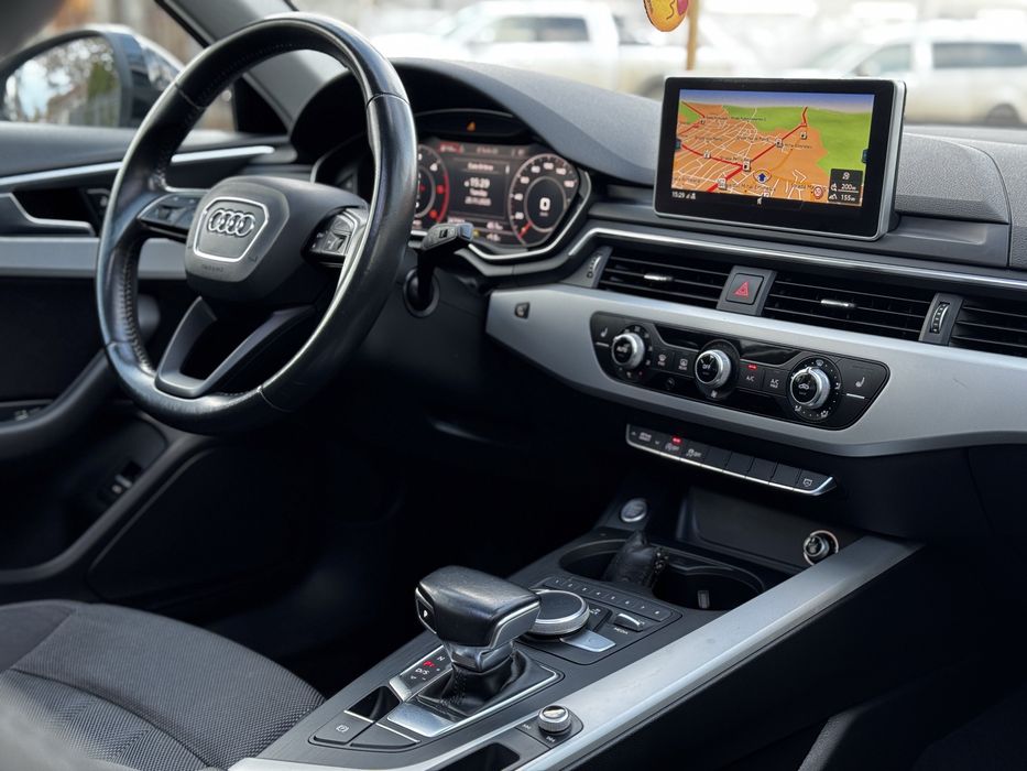 Vand/Schimb Audi A4 2017~Ceasuri Digitale~Panoramic~190CP