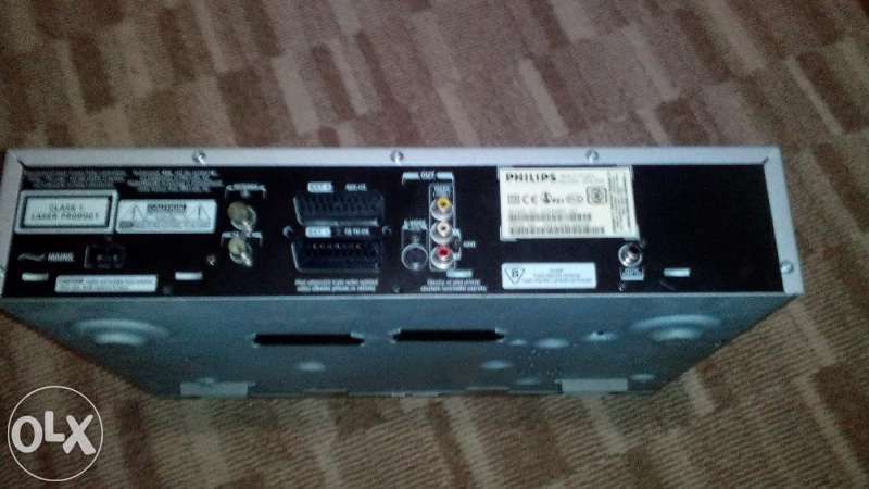 Продавам DVD Recorder Philips Dvdr 880