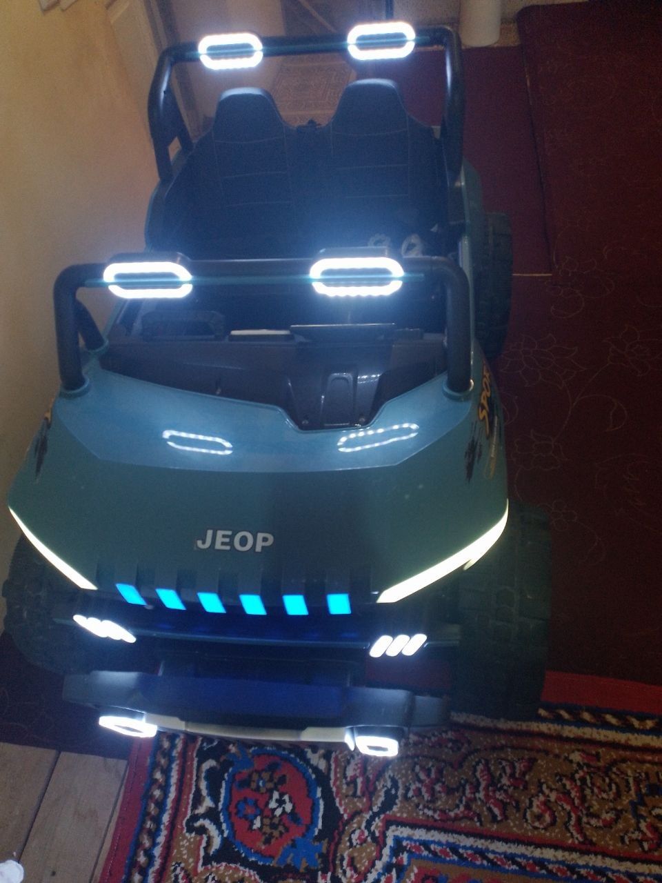 JEOP bolalar mashinasi