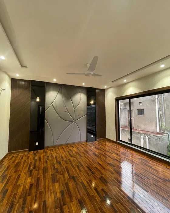 Сдаётся Евродом 6-соток на Саламатина