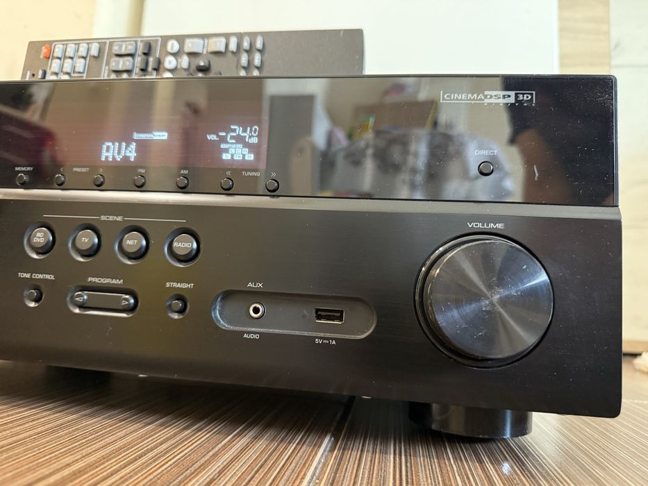 Yamaha RX-V477 resiver
