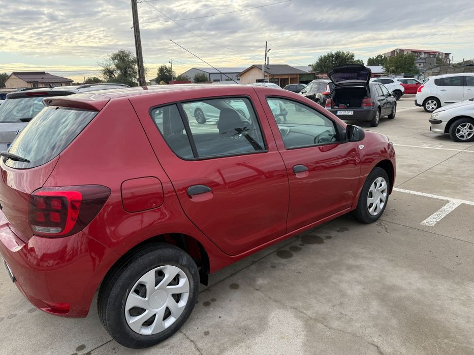 Vând autoturism marca Dacia Sandero