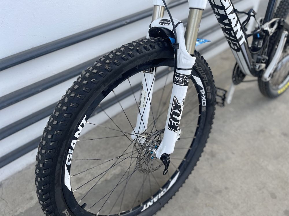 Vand bicicleta Giant full suspension