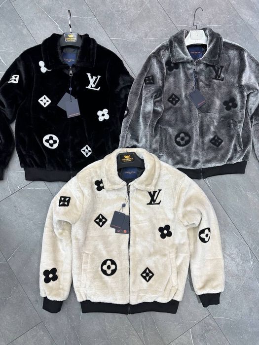 Blanoasa Louis Vuitton