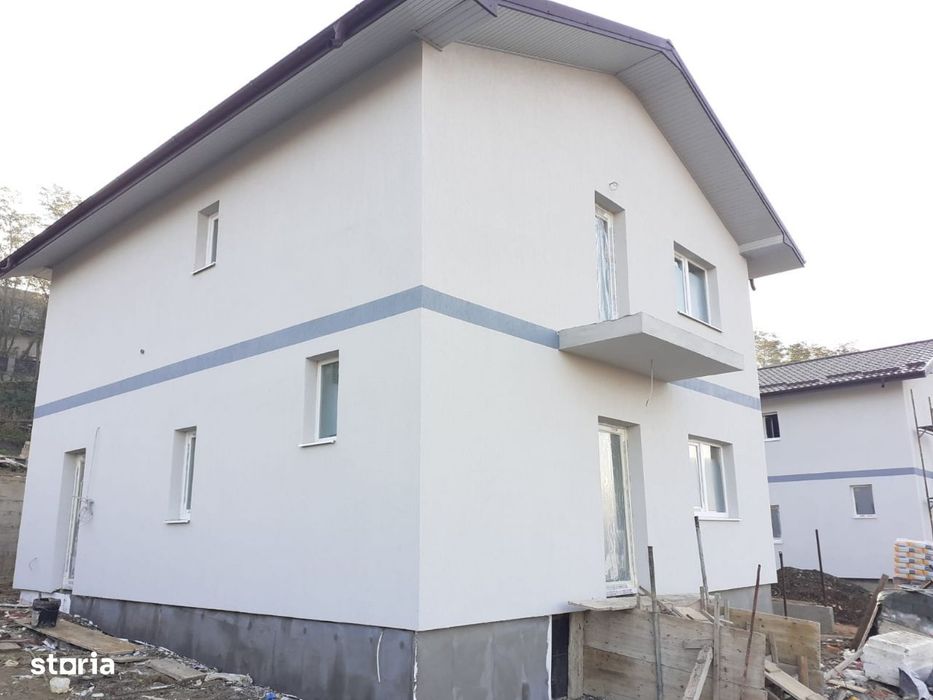 Vila de vanzare in Valea Lupului