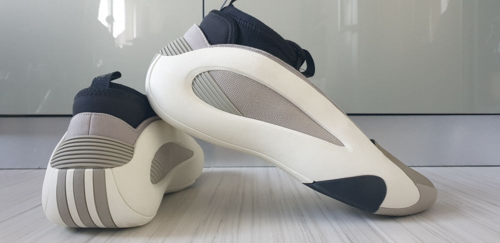 Adidas James Harden 8 / 48 /31см  НОВО! ОРИГИНАЛ! Мъжки Маратонки