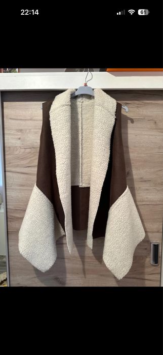 Vesta calduroasa dama