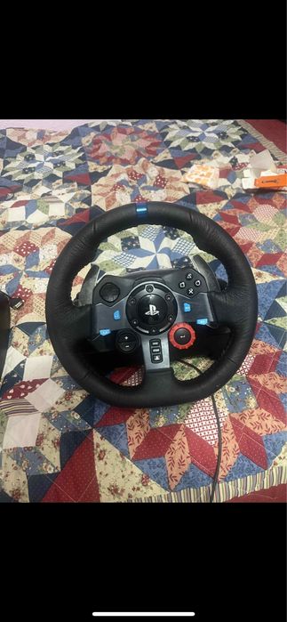 Volan gaming plastation logitech