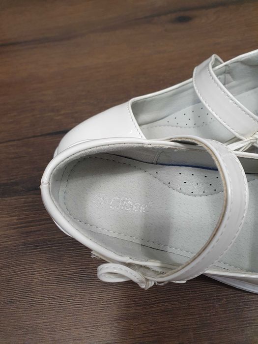 Официални обувки Clibee