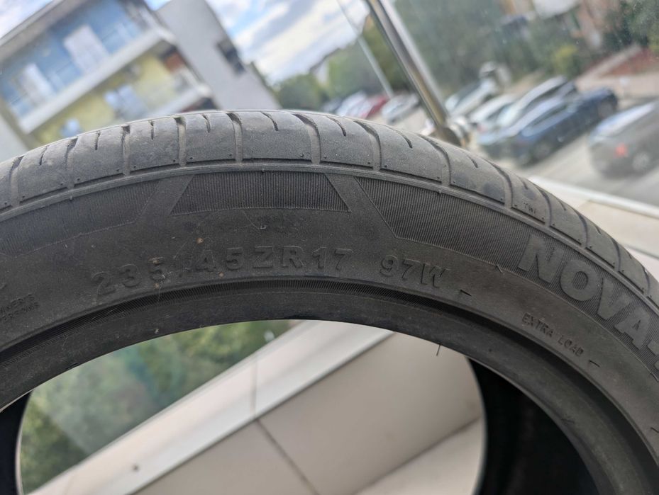 Vând set 4 anvelope vară Leao Nova-Force 235/45 ZR17 stare foarte bună