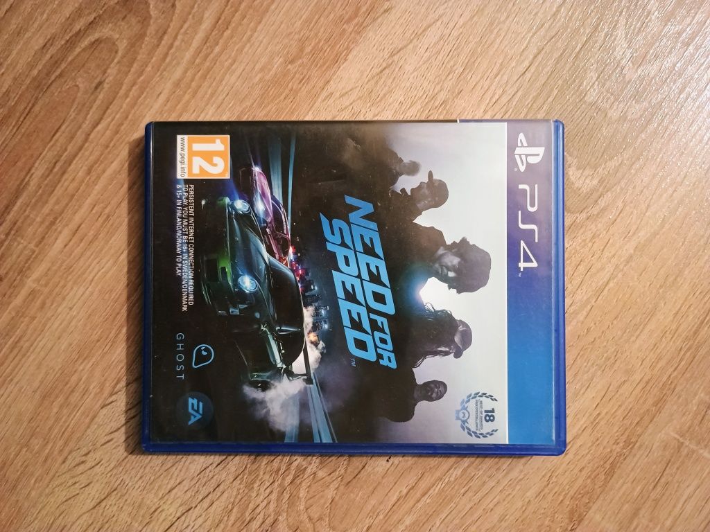 Vând jocuri PS 4