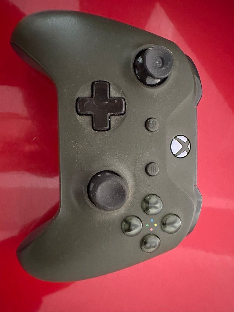 Xbox ONE 1TB  Editie Olive Green + Jocuri