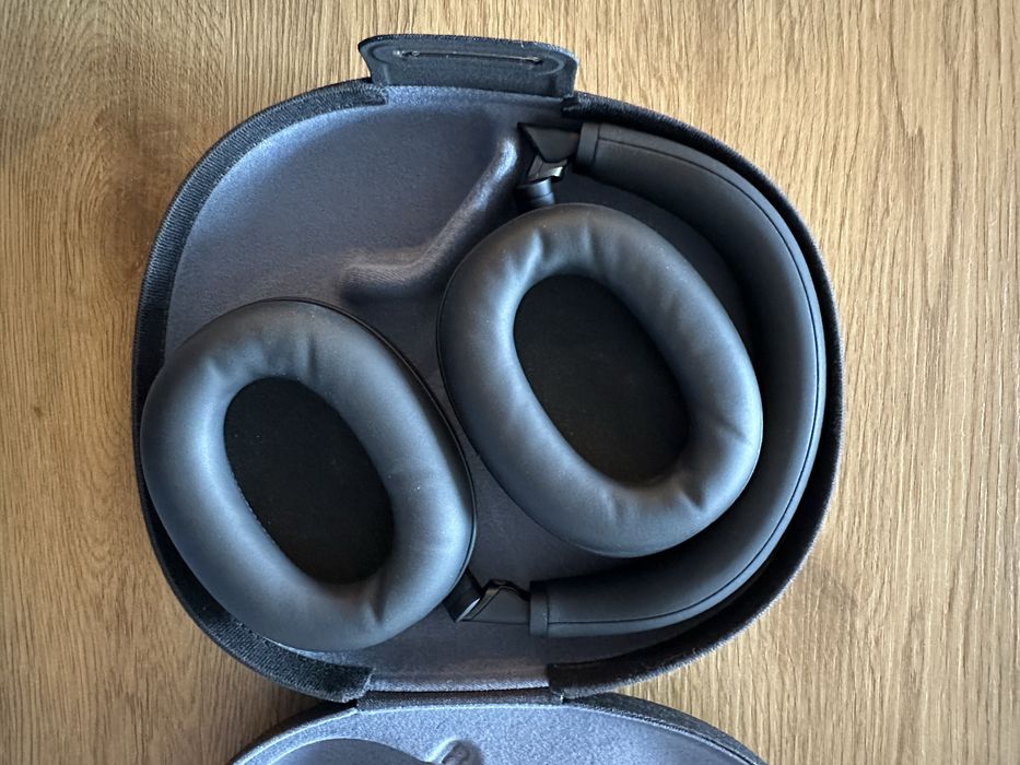 Sony WH-1000XM6 - на 2 часа