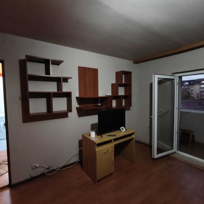 Inchiriez apartament cu 1 camera in zona Steaua