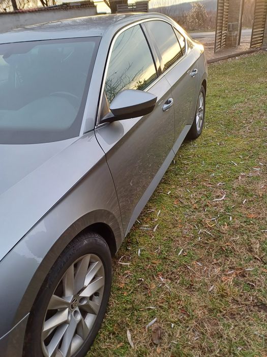 Vind Skoda superb an fabricație 2016 stare foarte bună automat DSG