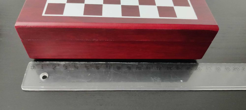 set sah si ustensile pentru sticla de vin, nou