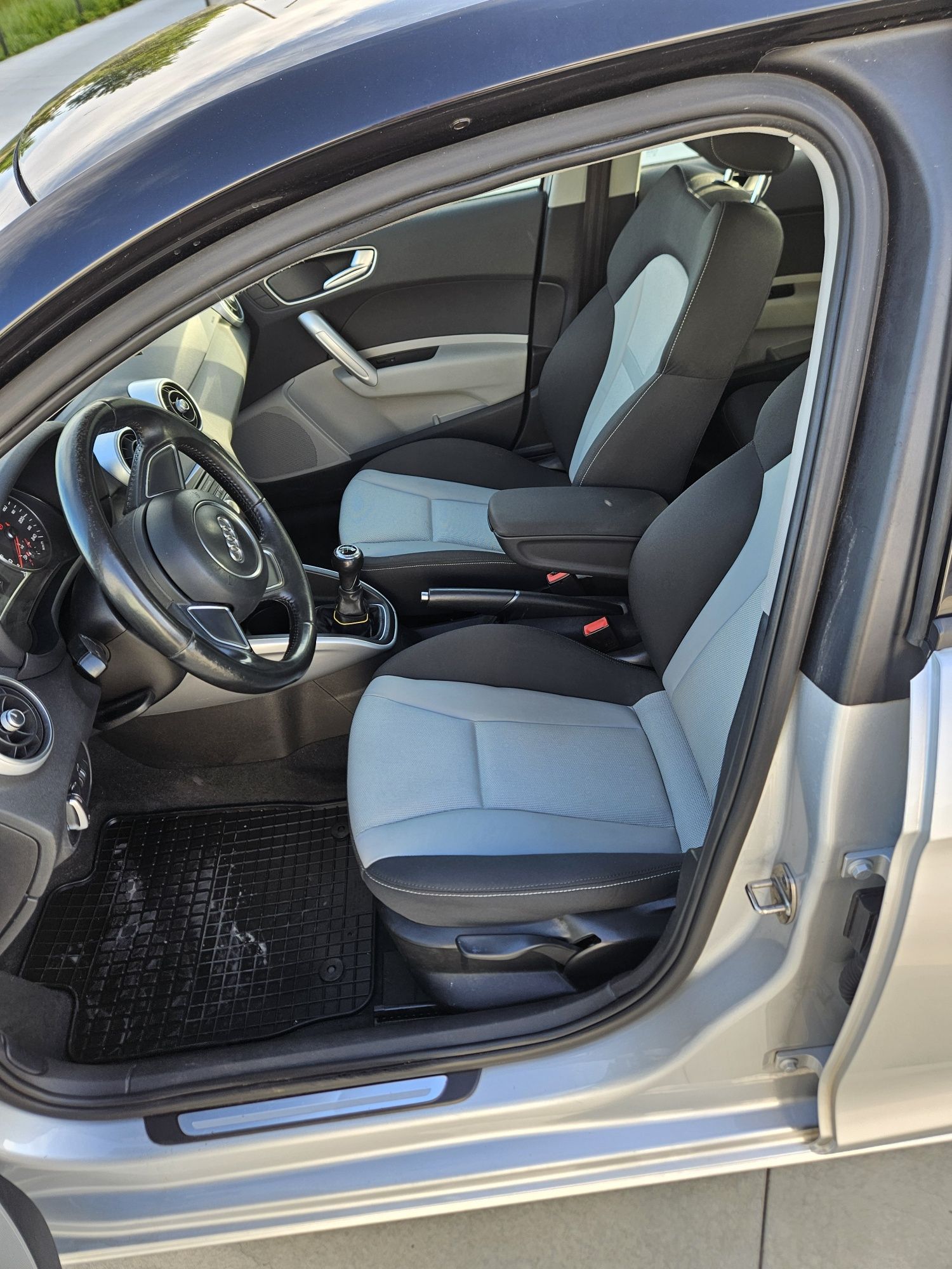 Audi A1 2012  cu 5 usi