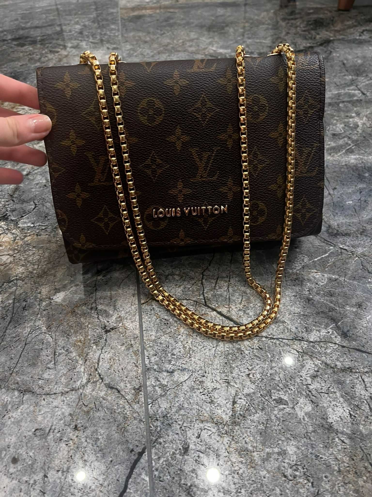 Дамска чанта Louis Vuitton