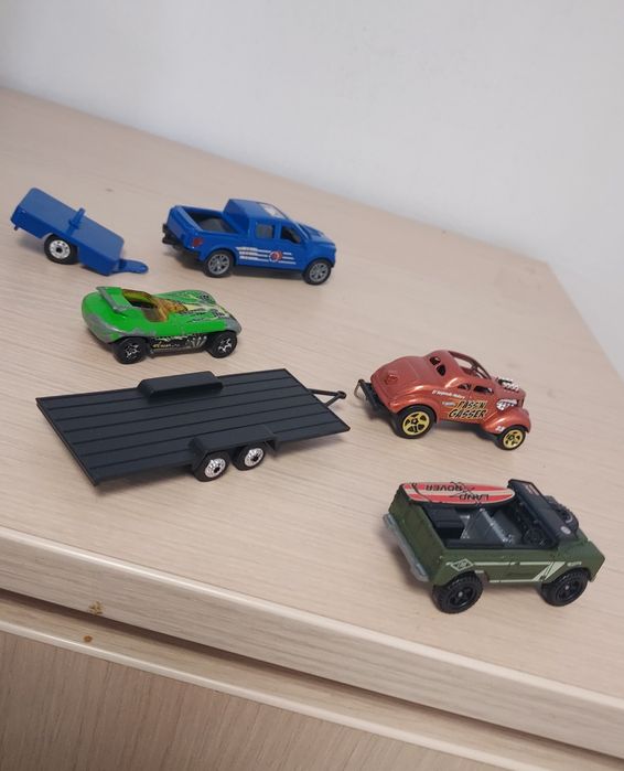 Machete masinute Ford Raptor,Land Rover,Buggy+remorca Hotwheels,Grell
