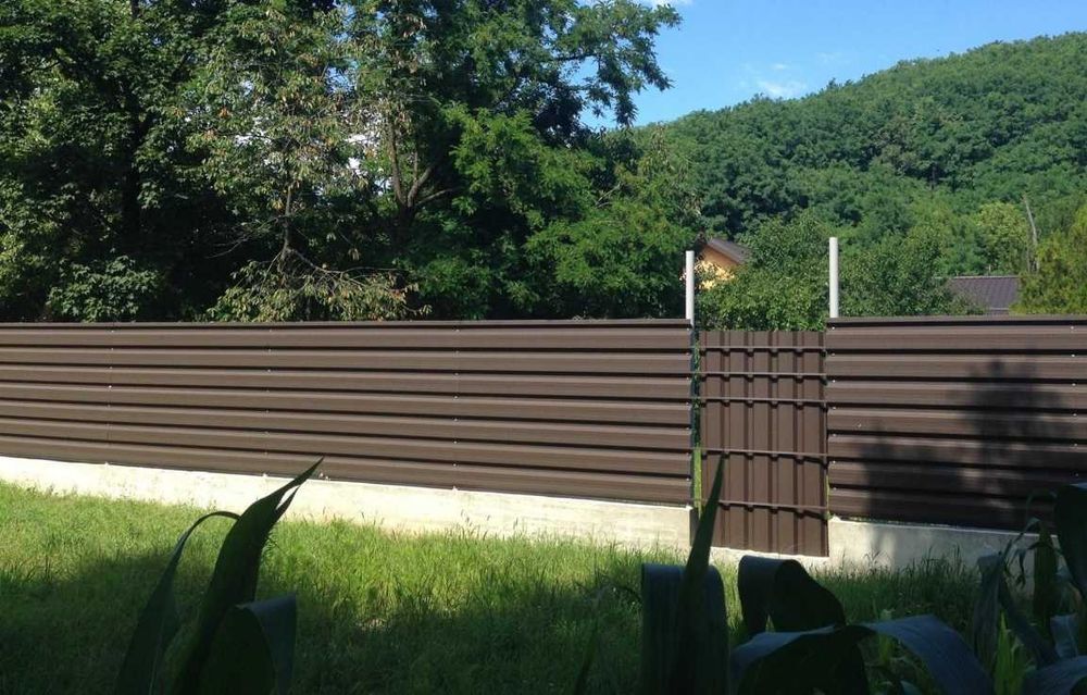 Gard si porti din tabla cutata montata vertical sau orizontal