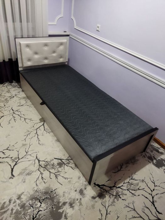 Ishlab chiqaruvchidan sandiq krovat