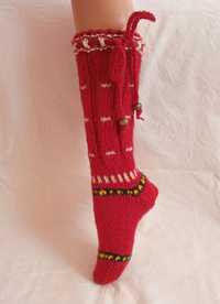 Фолклорни ръчно плетени чорапи