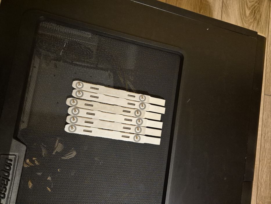 Carcasa Gigabyte Posedion 310 Black