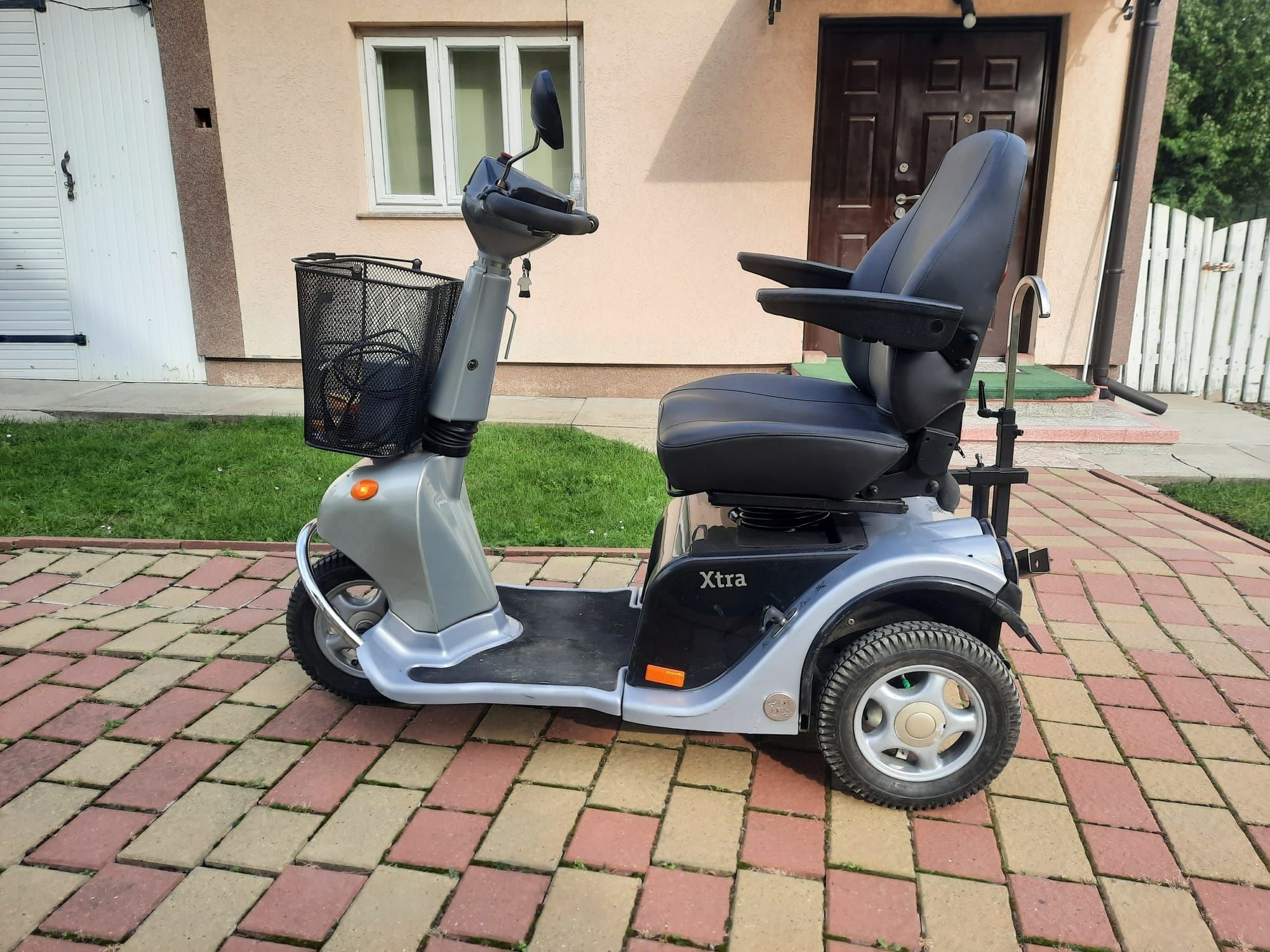 Triciclu Electric Solo T120