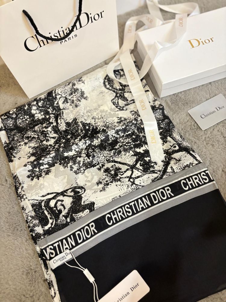 Esarfa Christian Dior neagra