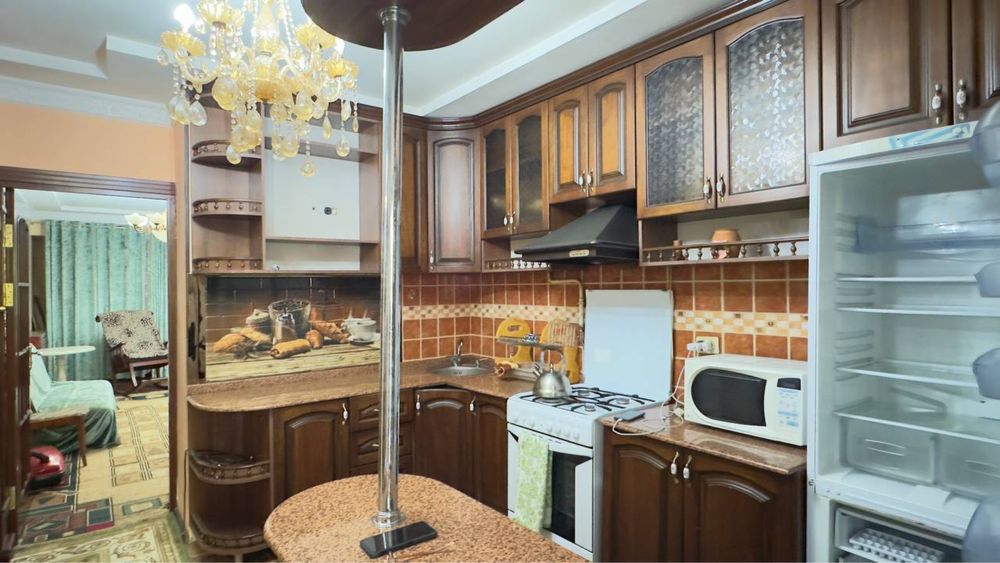 Продам квартиру на Ц-4