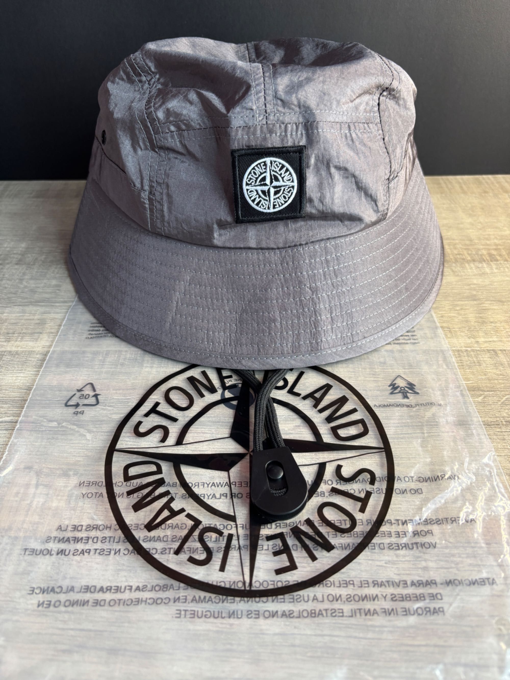 Stone Island шапка идиотка