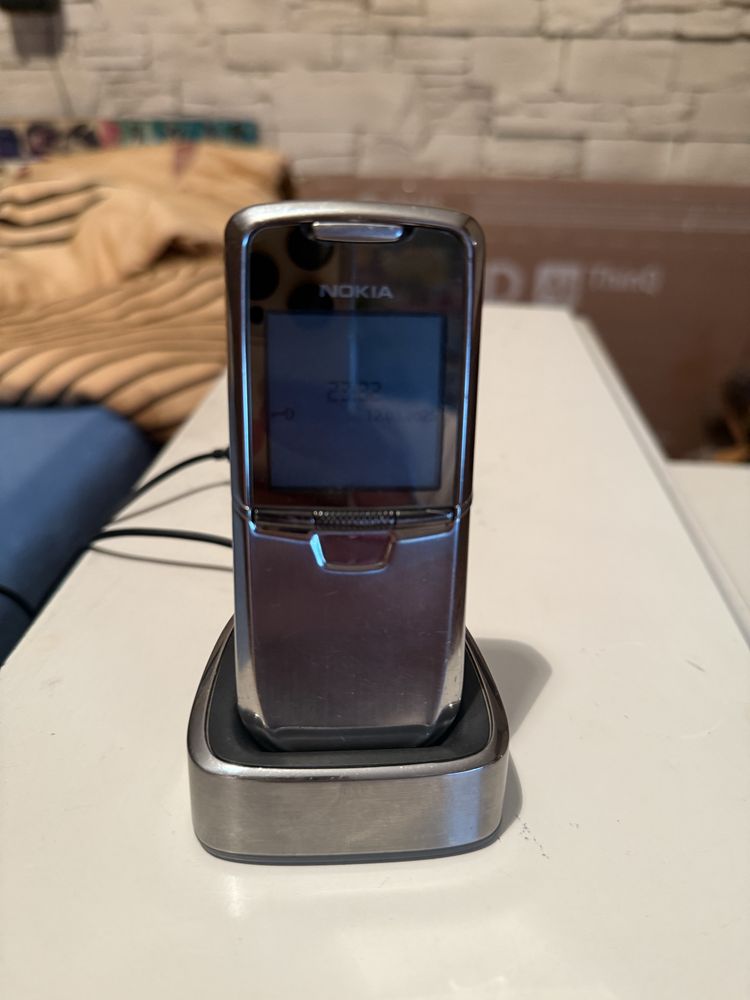 Nokia 8800 с док станция
