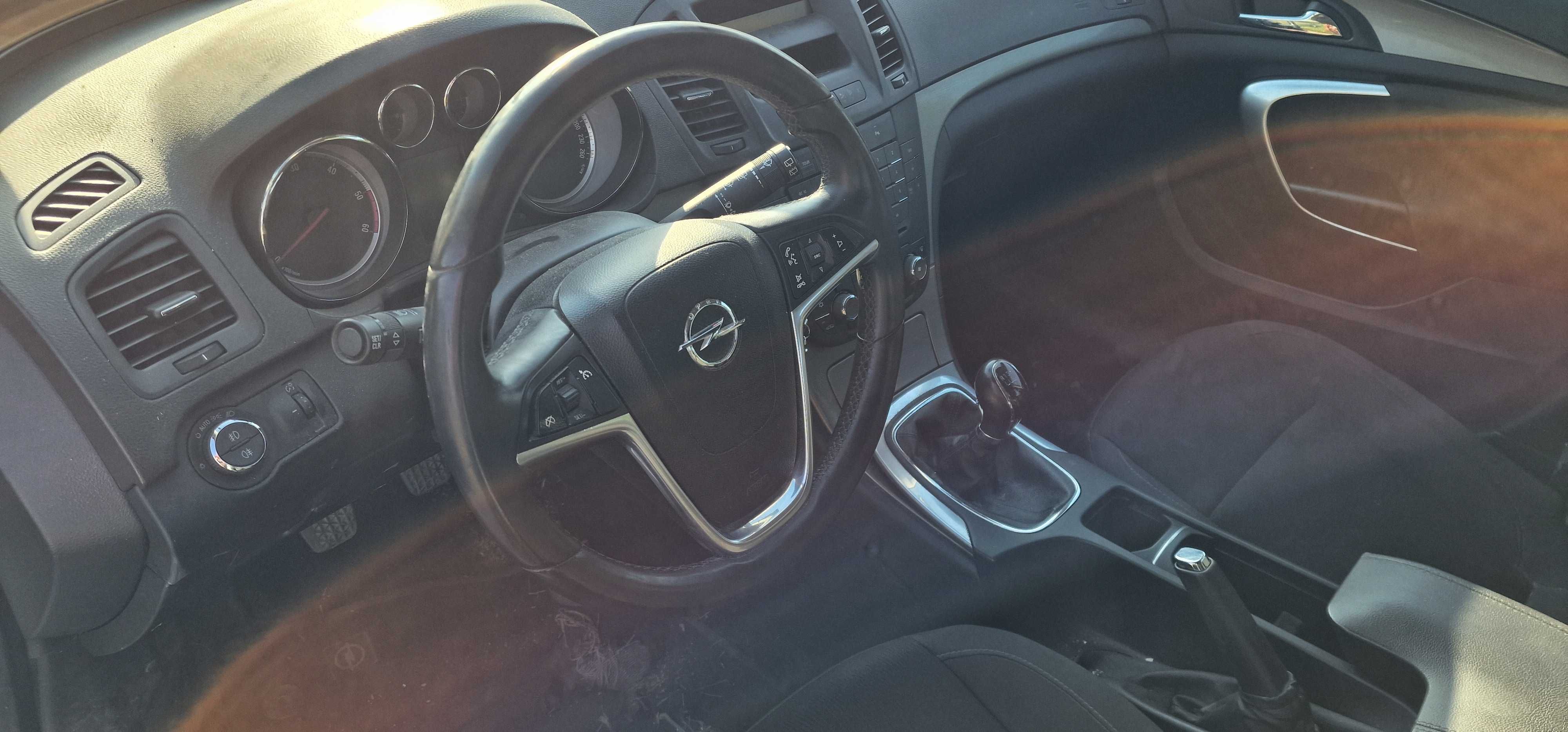 Opel Insignia 2.0 CDTI 4x4 на части Опел Инсигниа 2.0 4х4 на части