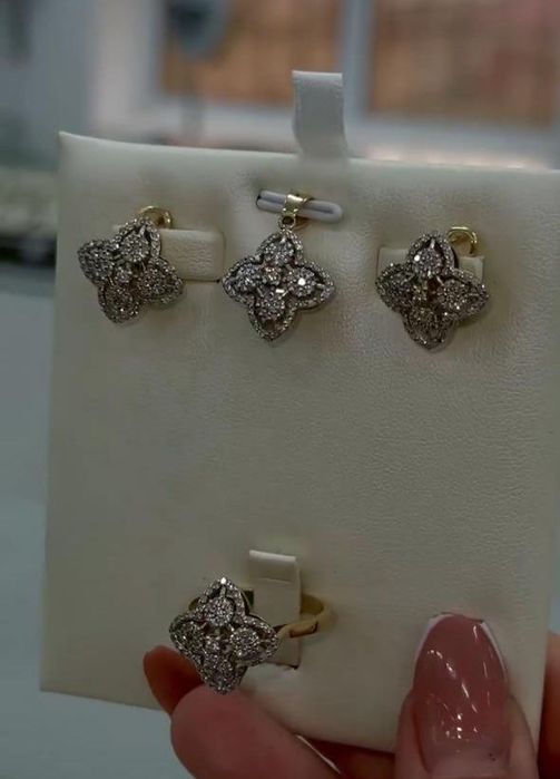 Продам золотой набор